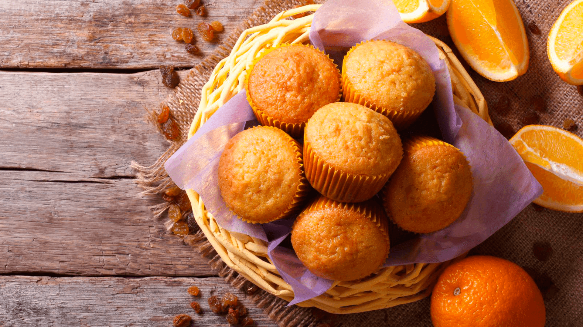 Magdalenas de naranja y almendras